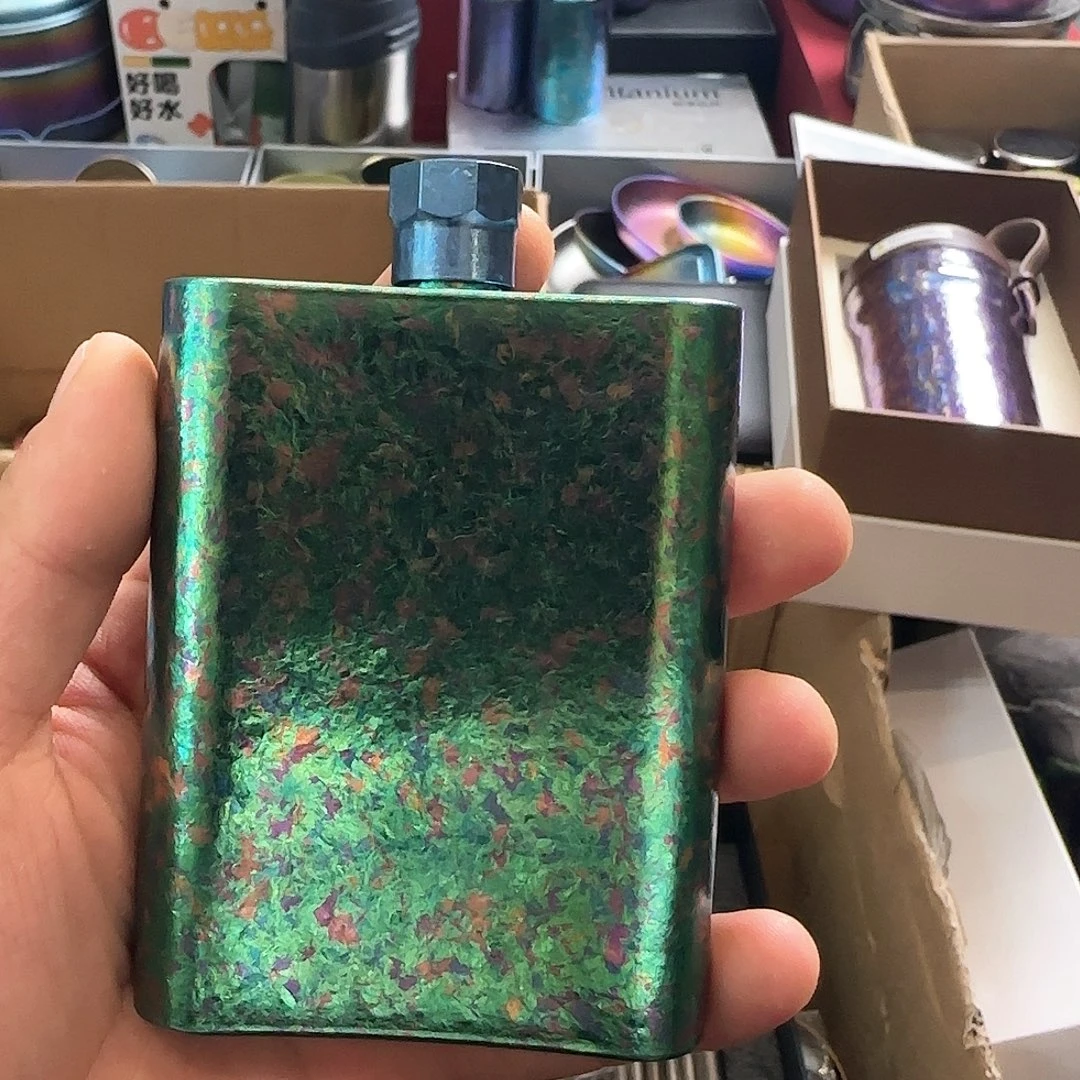 纯钛酒壶瑕疵蓝帽
