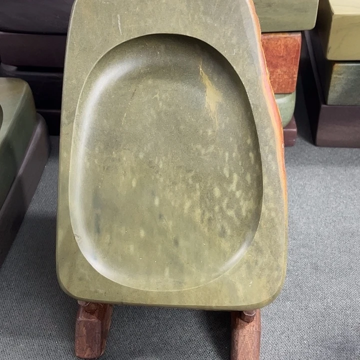 广东肇庆原石端砚