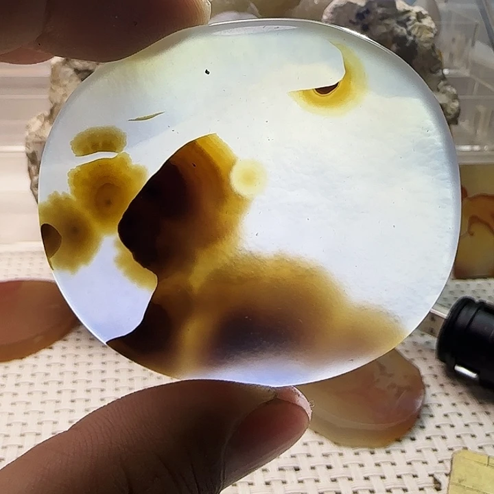 玛瑙/玉髓未镶嵌珠宝奇石