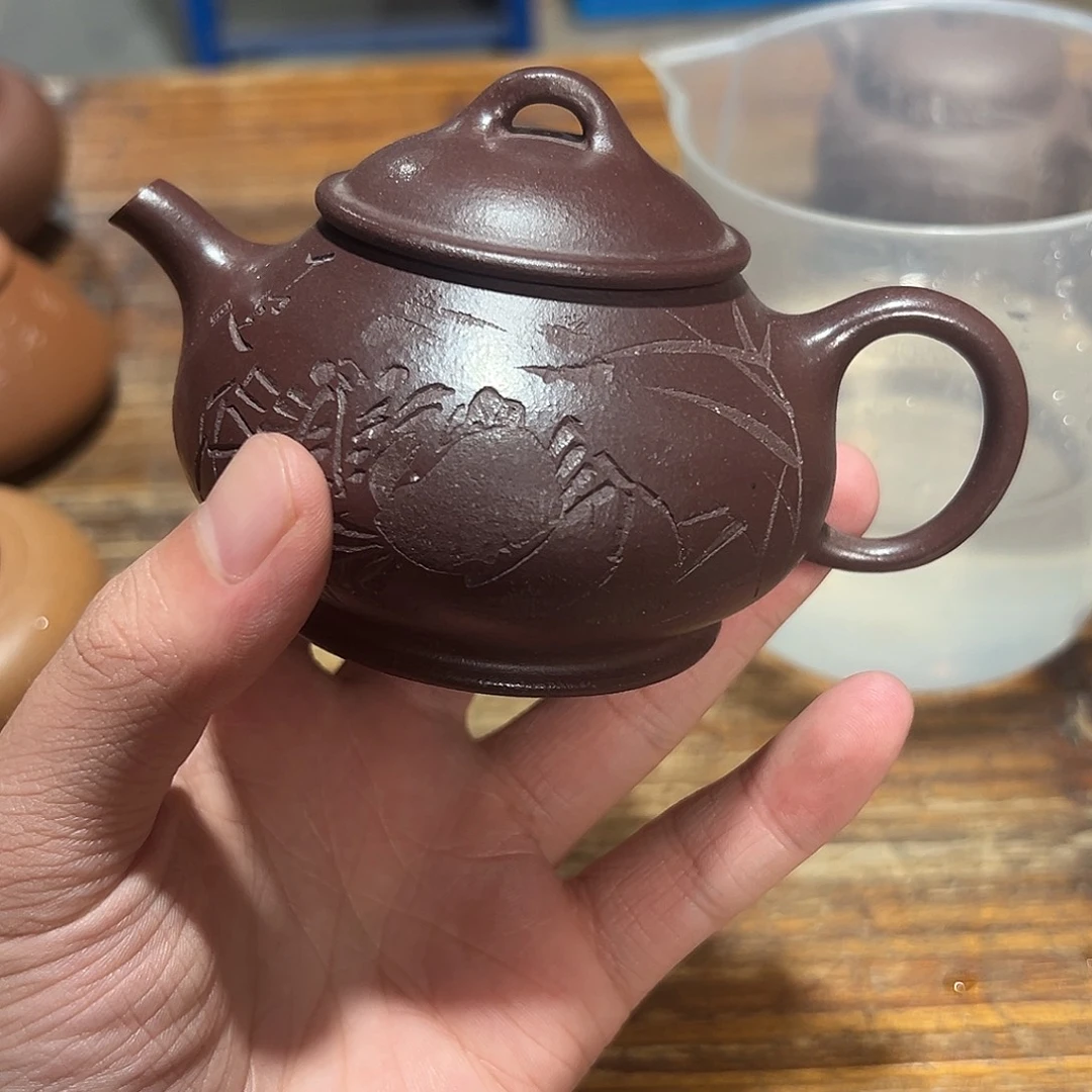 茶壶紫砂紫砂的味道真的是