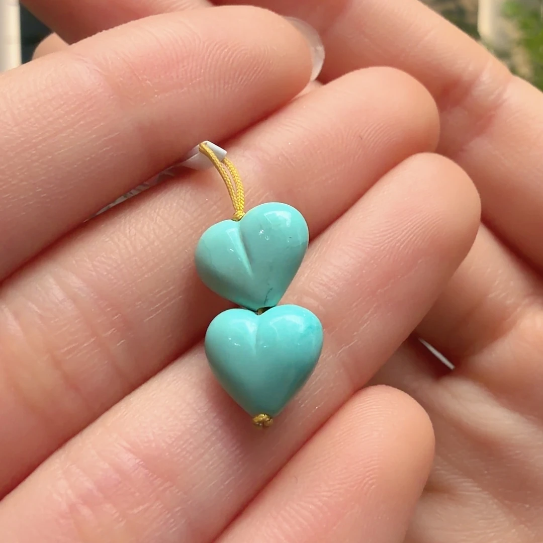 绿松石未镶嵌颈饰