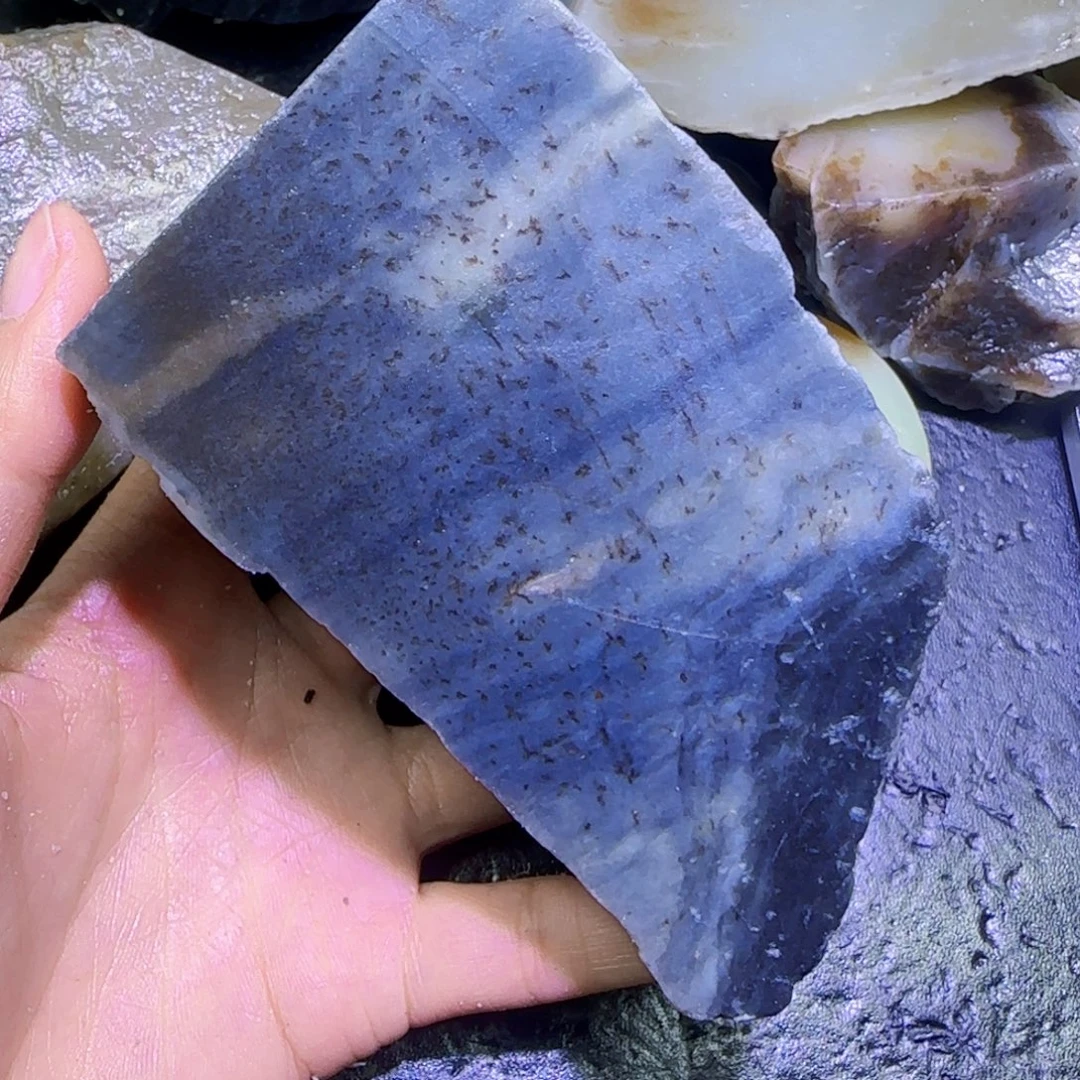 和田玉未镶嵌珠宝半成品