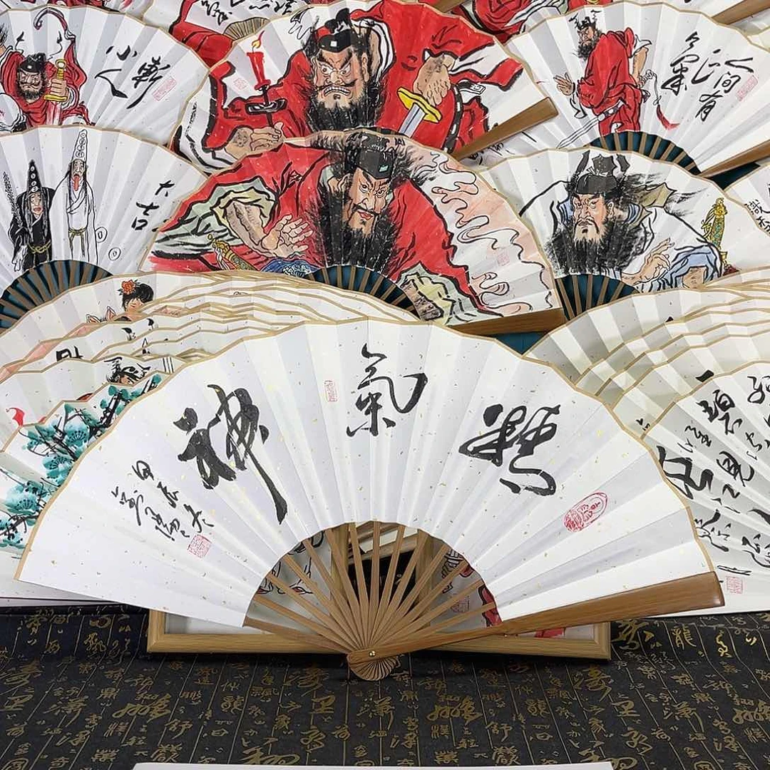 扇子上***手手绘折扇一把