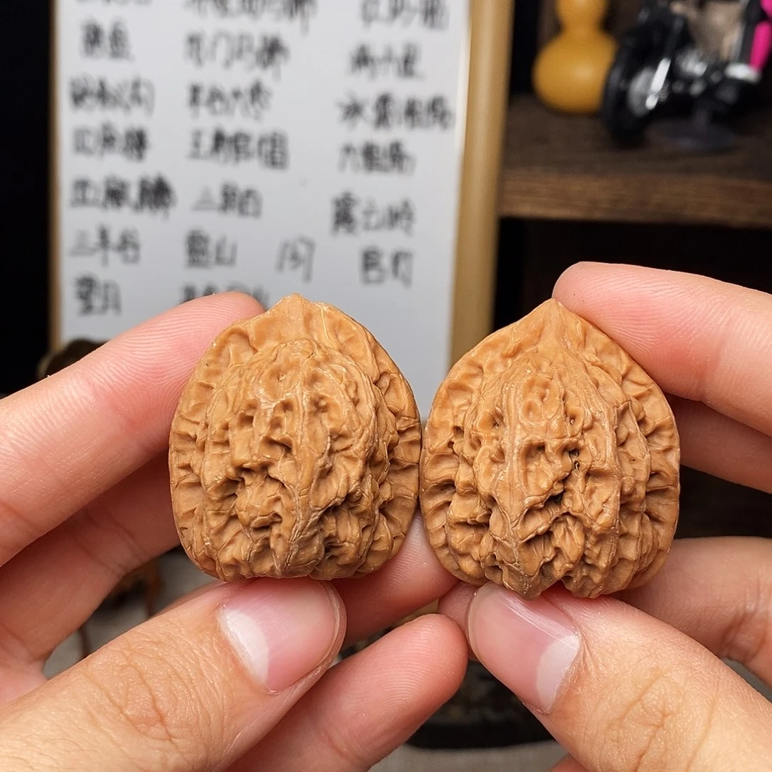 文玩核桃吊坠佛肚