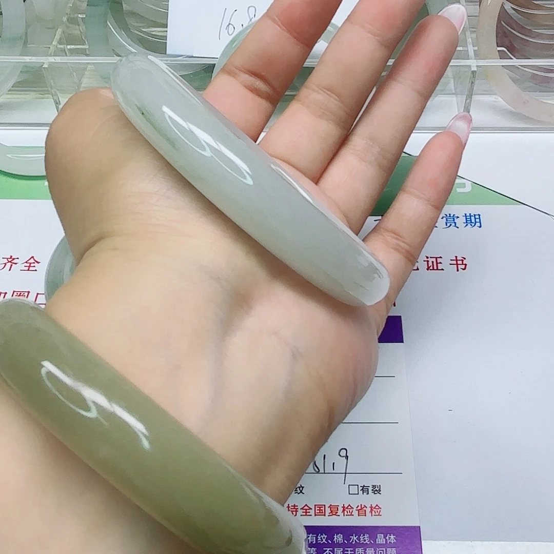 未镶嵌手镯石英质玉8/6162