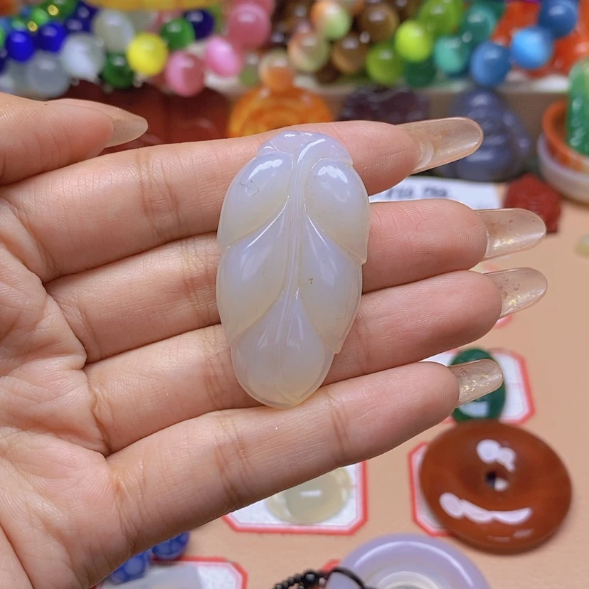 【闪购商品】玛瑙/玉髓颈饰未镶嵌?**?