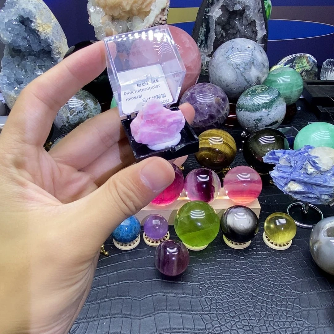 水晶大型摆件（非配饰）未镶嵌