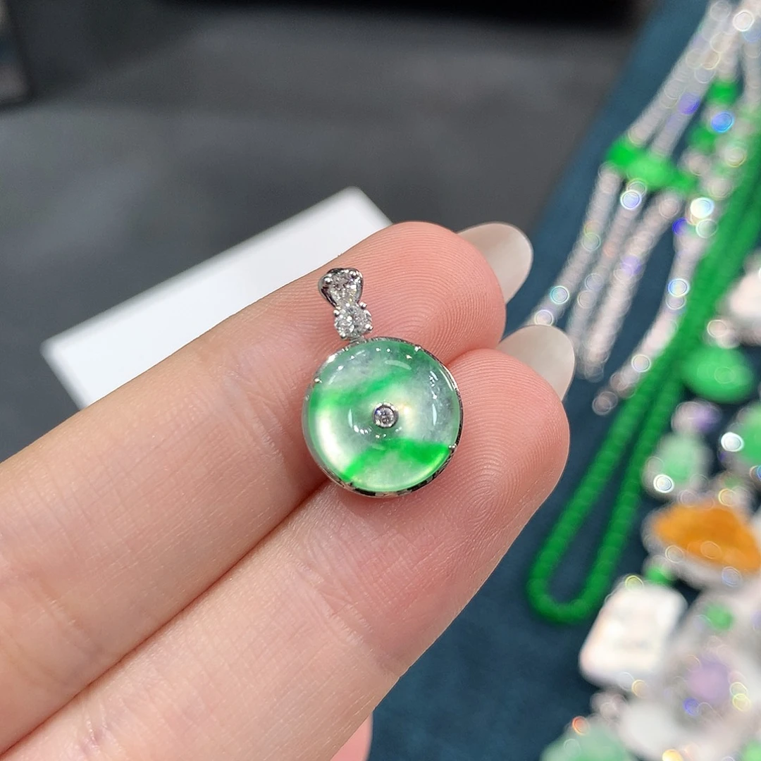 翡翠18K金镶嵌颈饰高冰炸光金丝翠平安扣 48小时鉴赏期