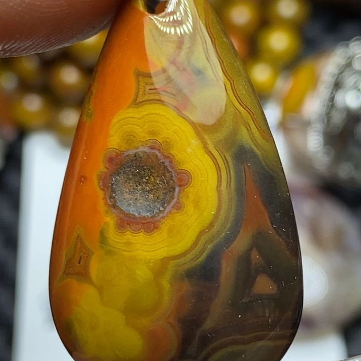 玛瑙/玉髓颈饰未镶嵌