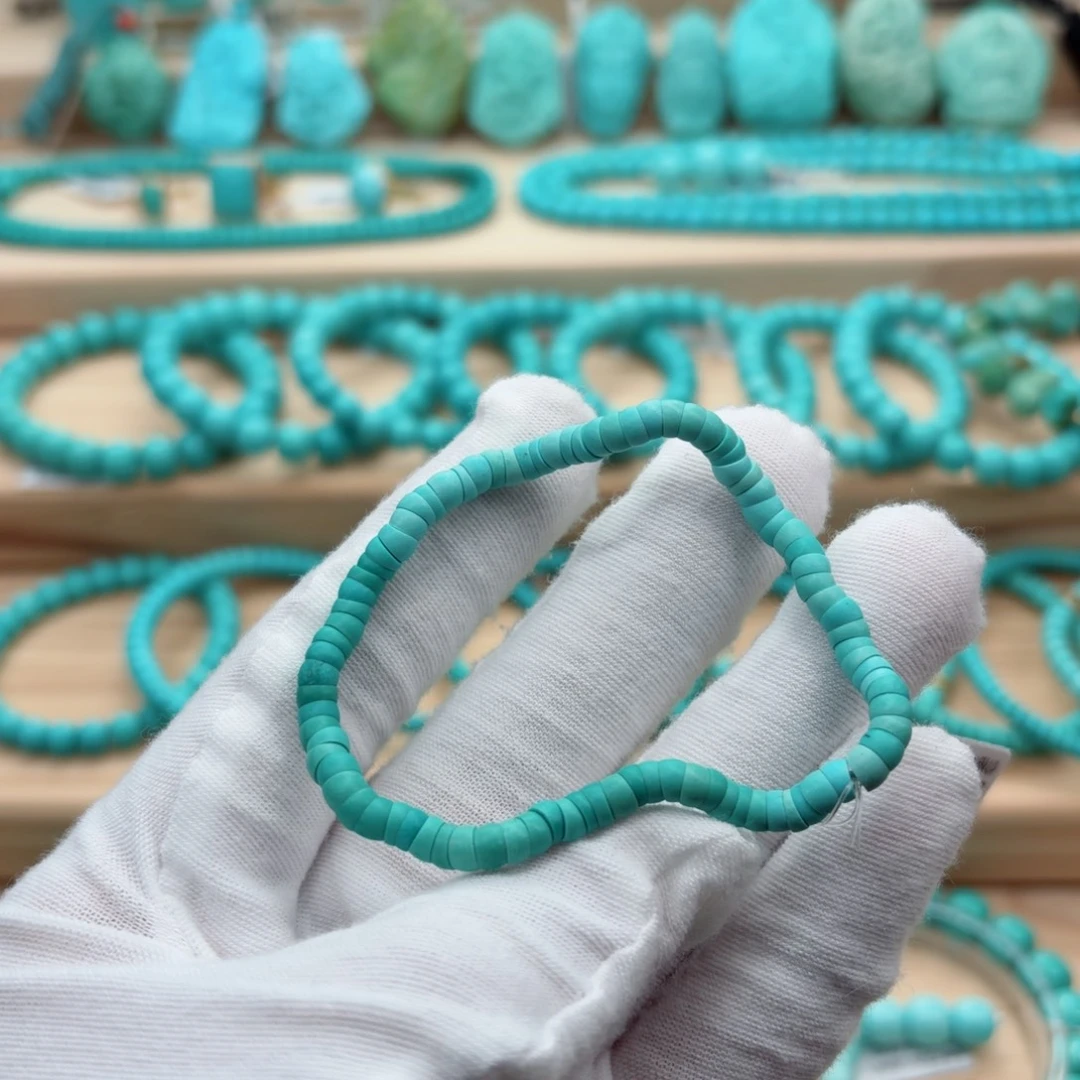 绿松石未镶嵌珠宝奇石