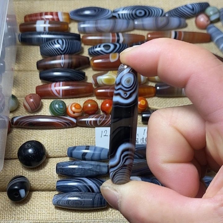 玛瑙/玉髓合金颈饰