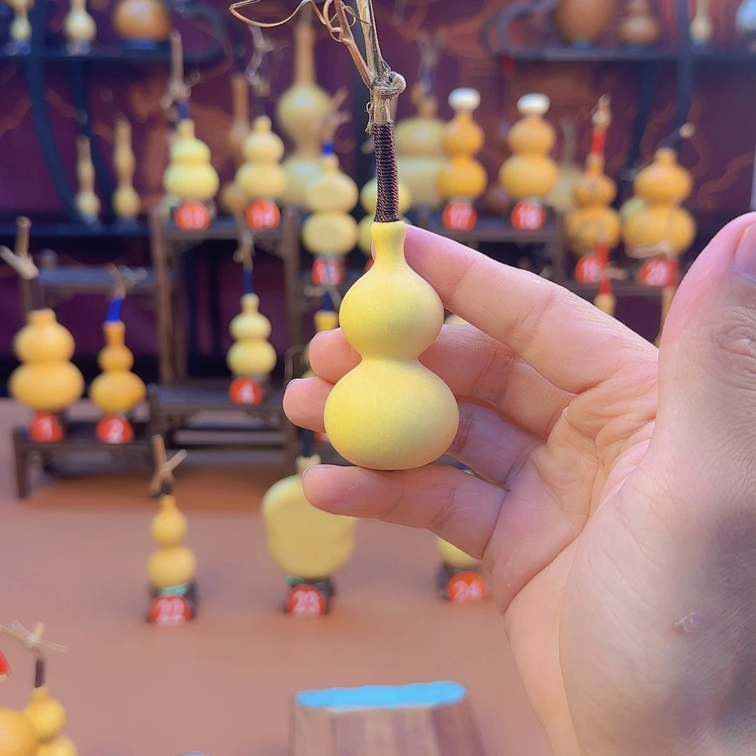 月***殇葫芦头等传统工艺品