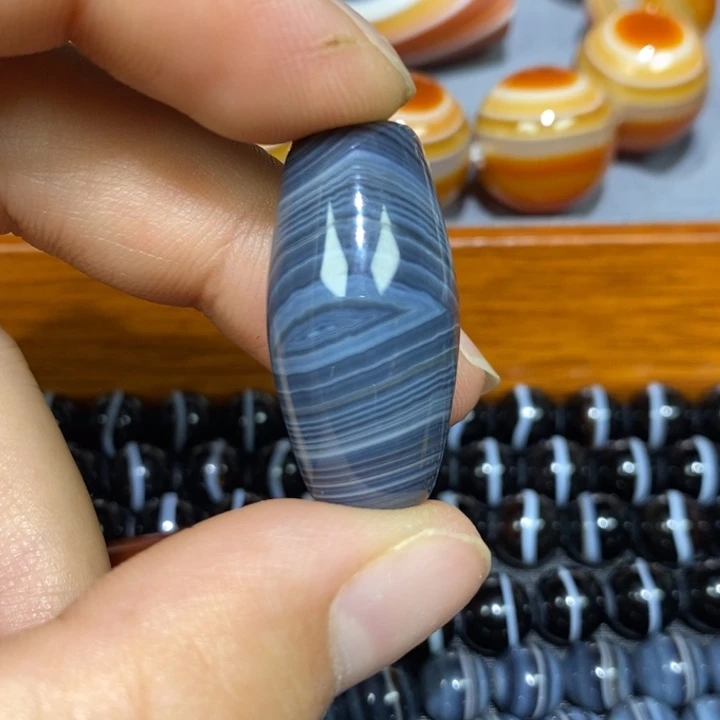 玛瑙/玉髓颈饰未镶嵌明