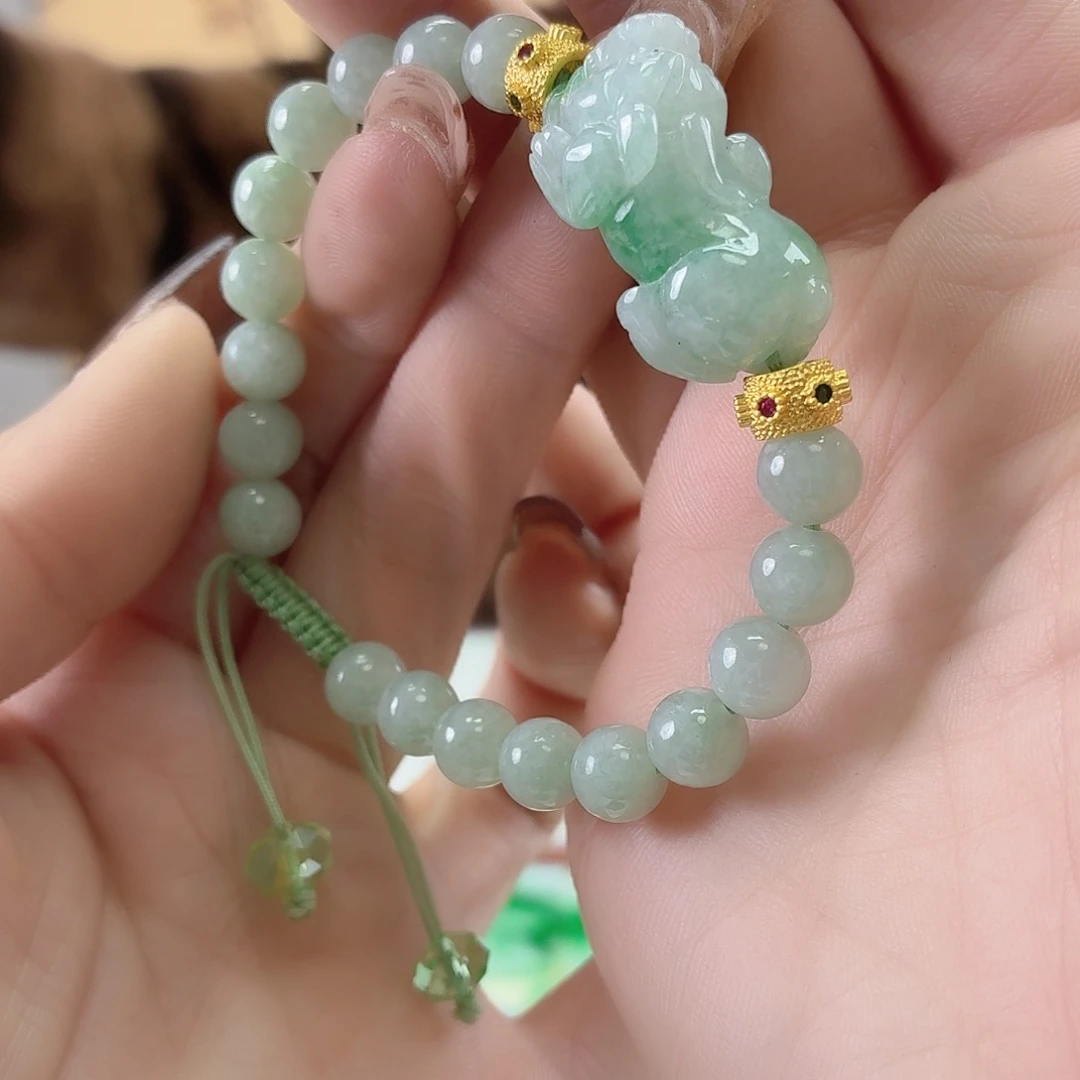 吉***意翡翠未镶嵌颈饰翡翠