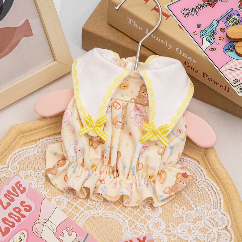 春秋款狗狗衣服小型犬宠物泰迪比熊犬花苞裙2025新款秋装带牵引环