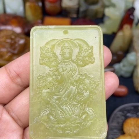 蛇纹石玉未镶嵌颈饰31