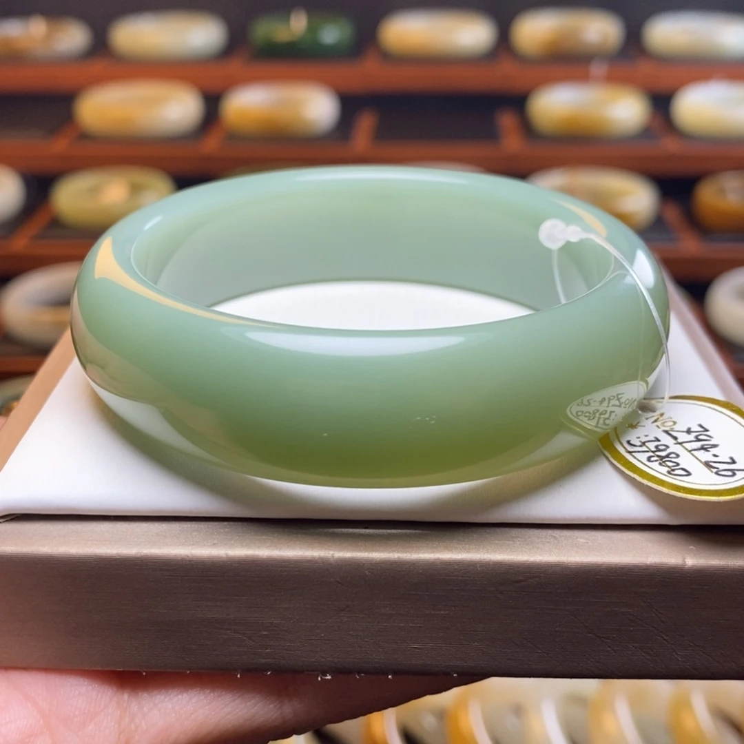 和田玉未镶嵌手镯58圈