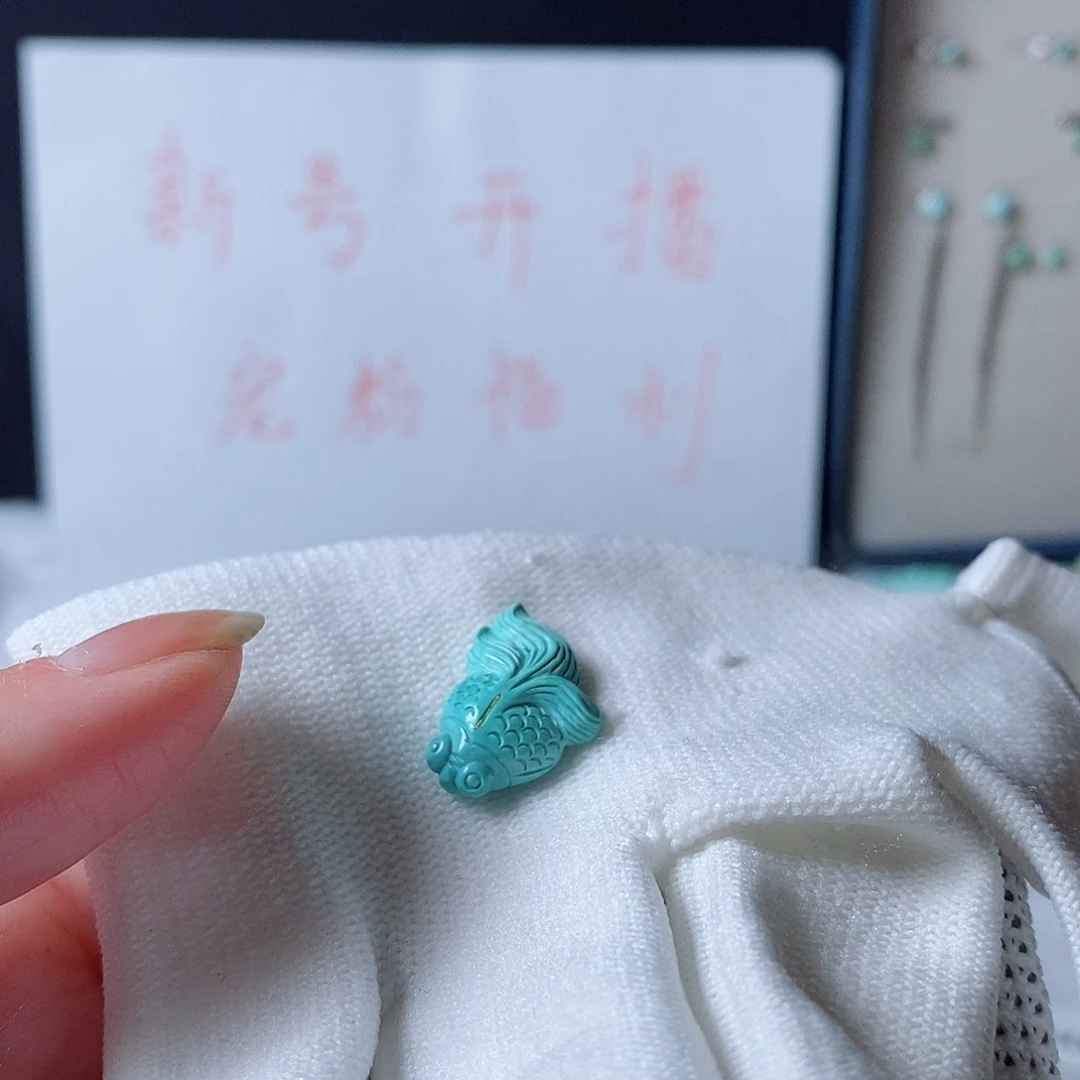 绿松石颈饰未镶嵌