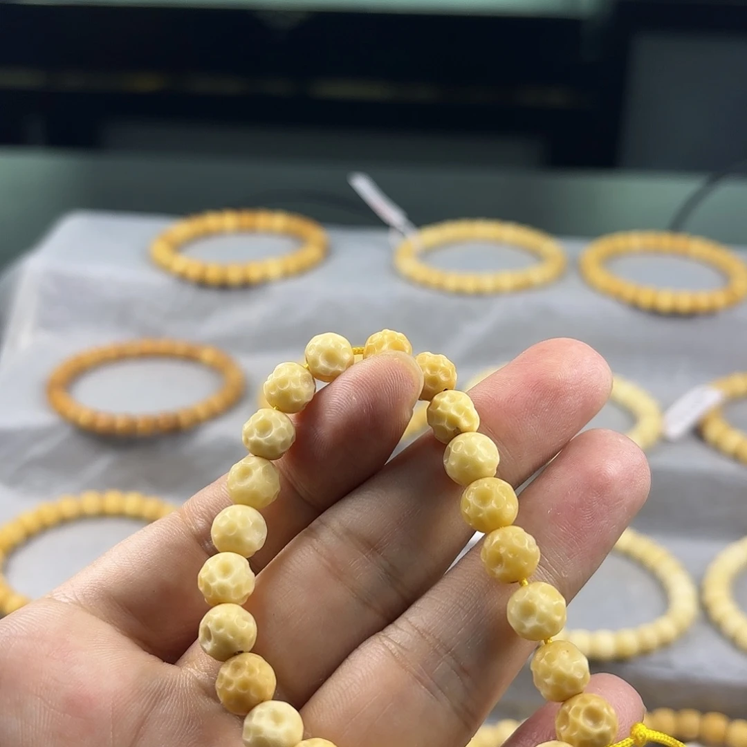 菩提根/象牙果手串摇**摇龙脊菩提雕刻星球