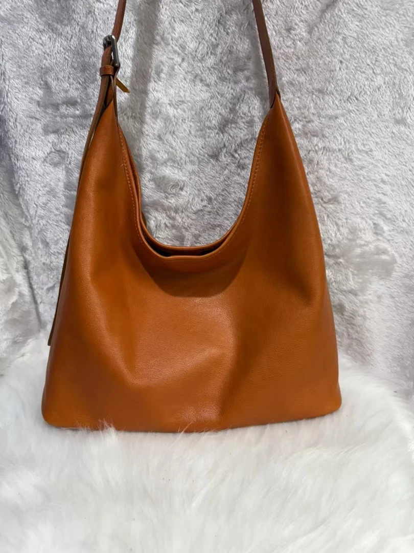 女士真皮休闲软皮复工风包包