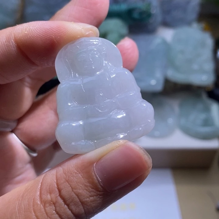 【闪购商品】颈饰未镶嵌翡翠观音