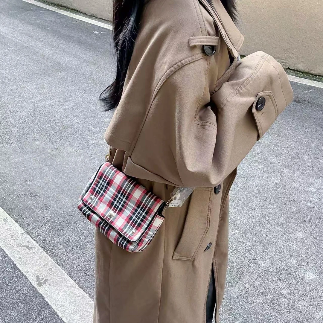 95新 BURBERRY/博柏利 95新burberry红色格纹新款斜挎包54956444
