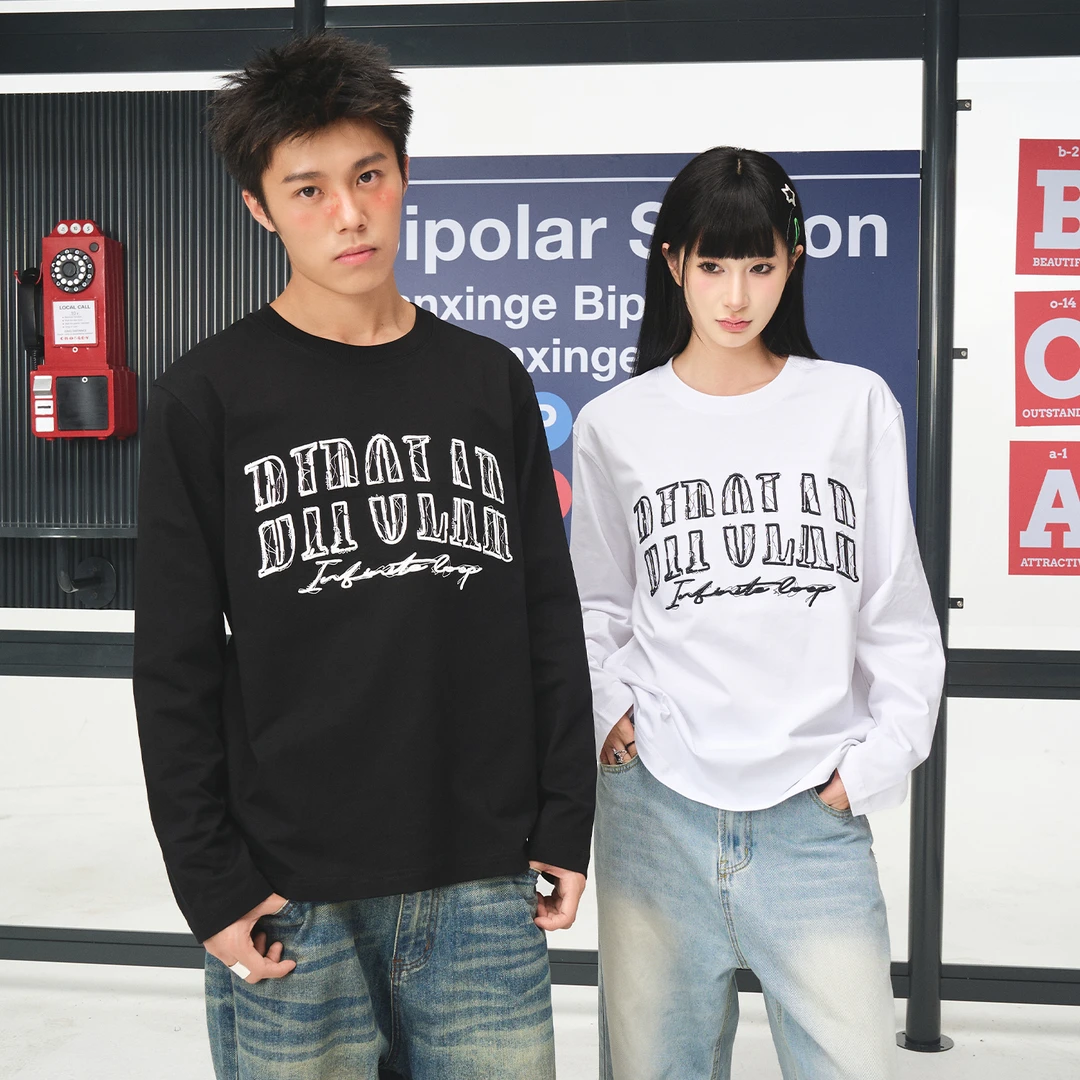 BIPOLAR立体刺绣宽松圆领美式潮流情侣时尚长袖T恤  11M048