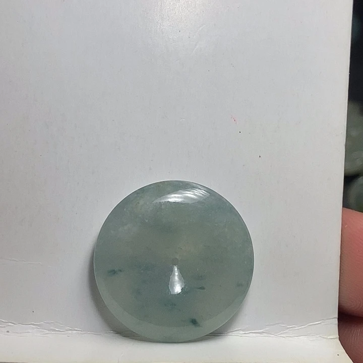 翡翠未镶嵌颈饰飘花平安扣