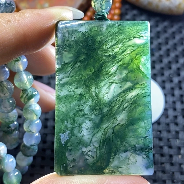 未镶嵌颈饰玛瑙/玉髓?**?