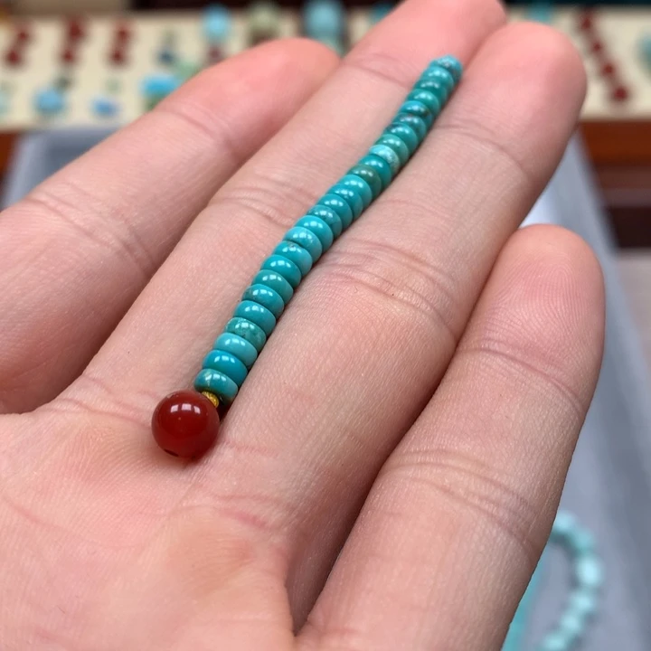 南红玛瑙配饰未镶嵌