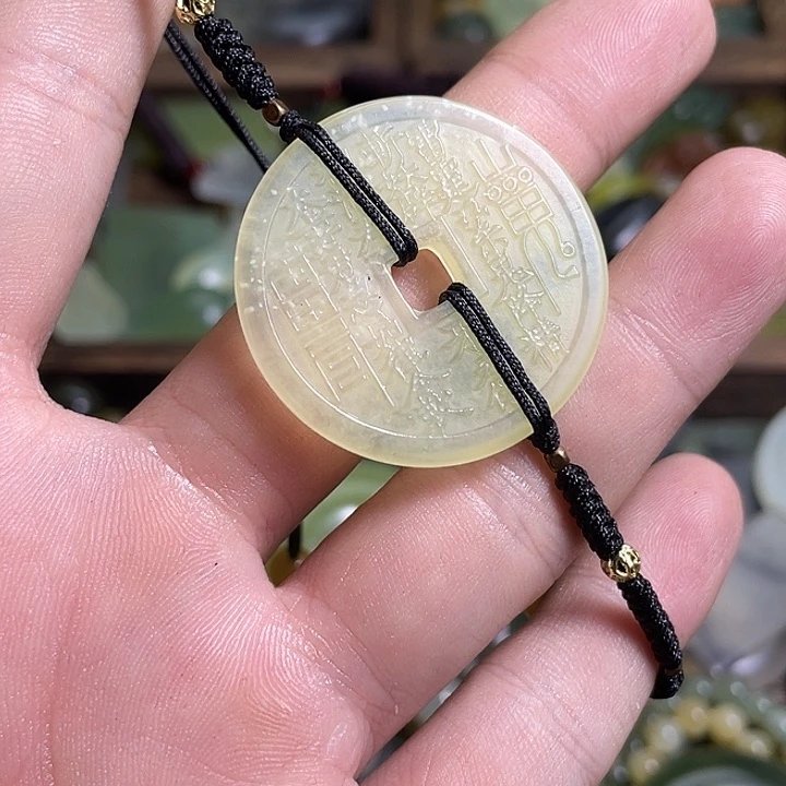 蛇纹石玉未镶嵌挂件