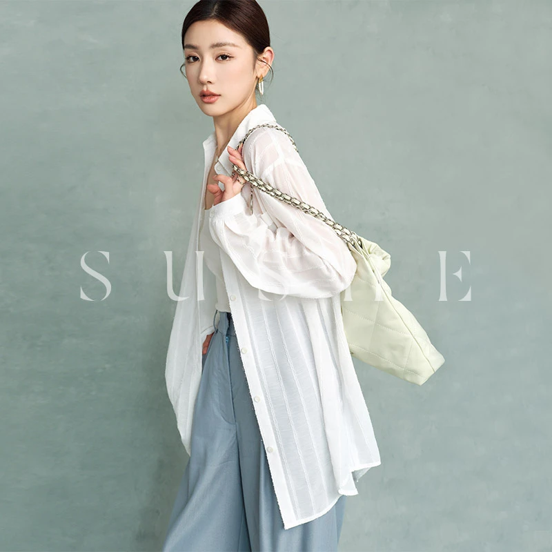 束皙/SUSHE 夏日序曲舒适翻领条纹肌理宽松白衬衫休闲短裤套装女