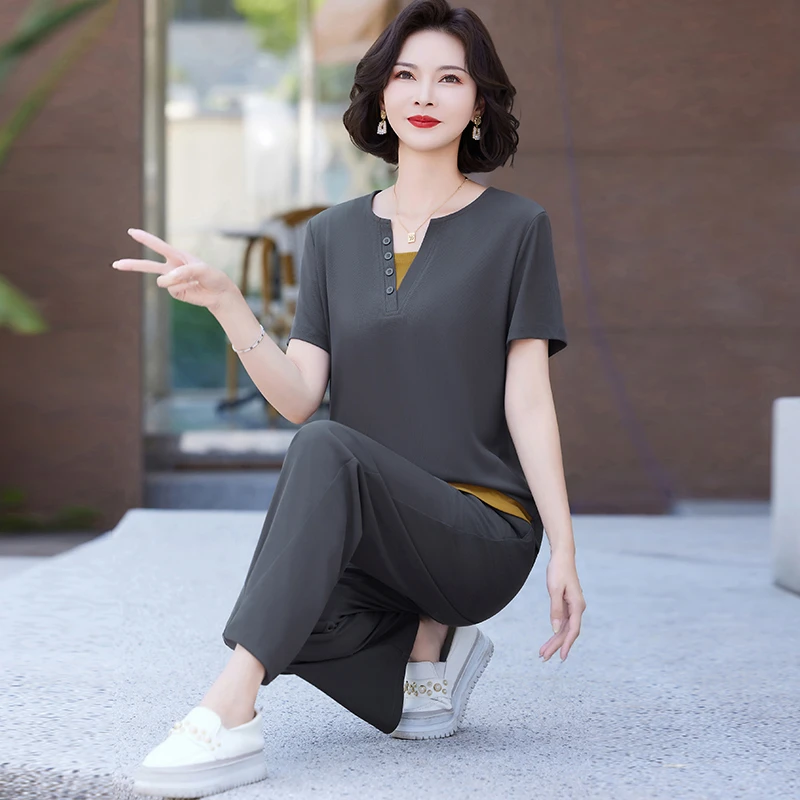 中年妈妈时尚洋气休闲冰丝套装女夏季短袖T恤衫气质减龄两件套薄