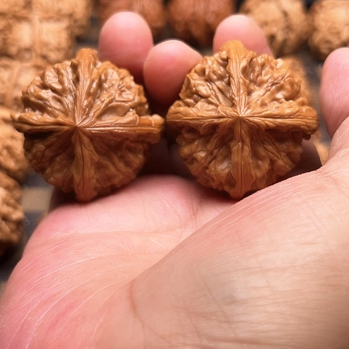 文玩核桃吊坠The first