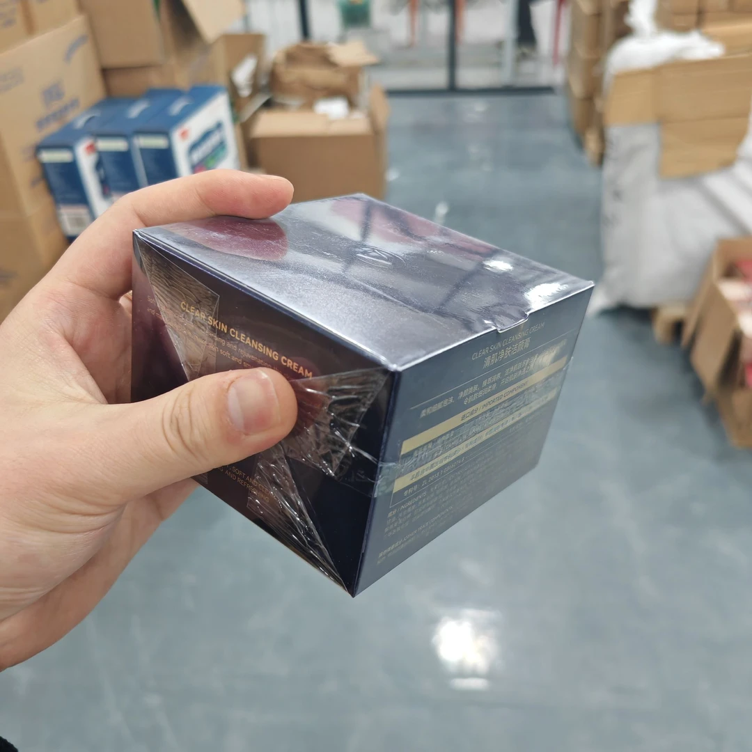 Lady Arena清透洁颜霜净肌柔和