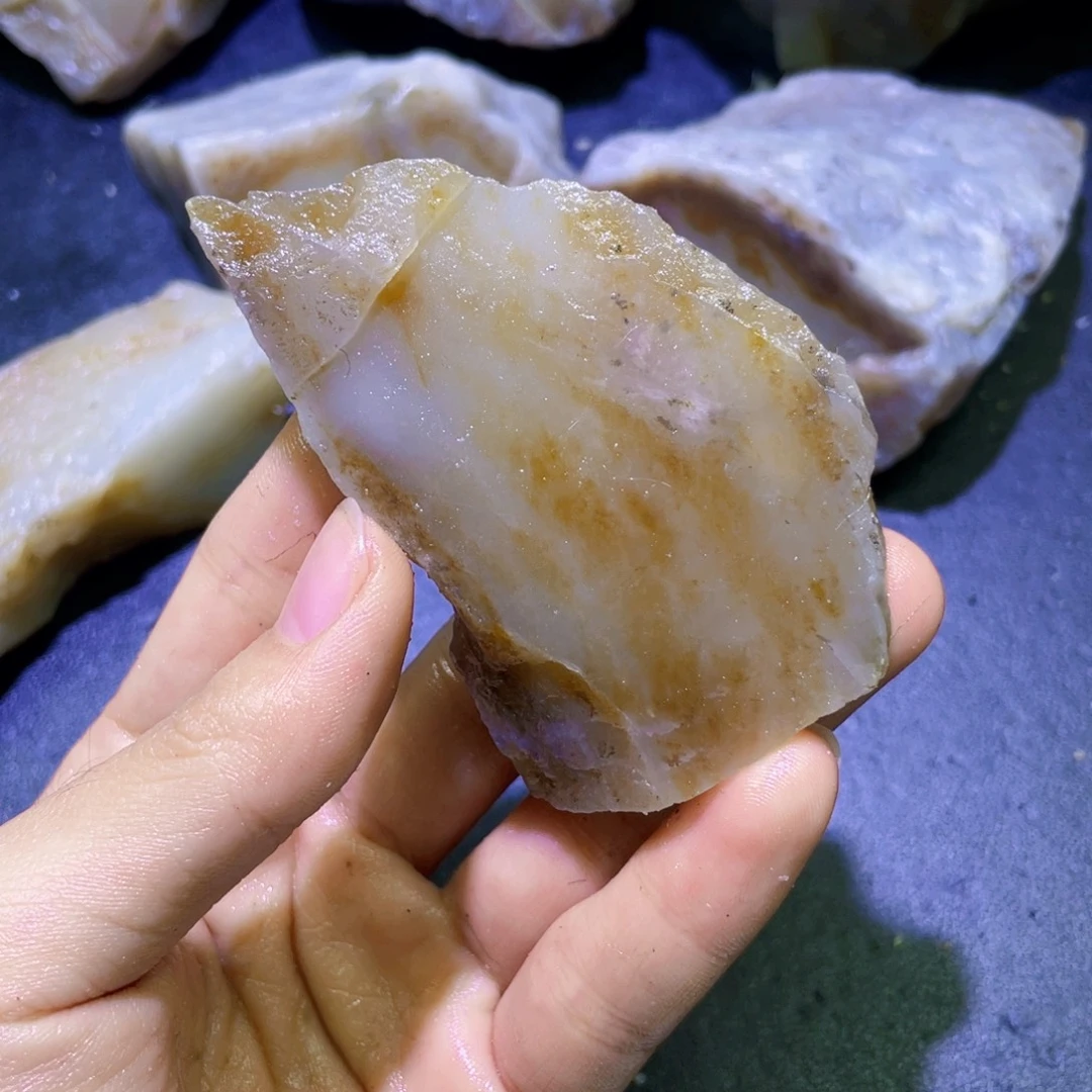 和田玉未镶嵌珠宝半成品