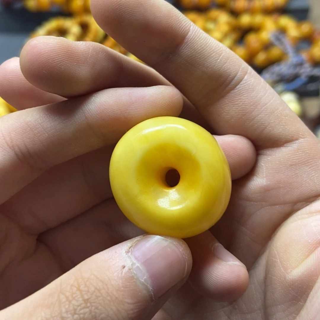 未镶嵌琥珀珠宝奇石