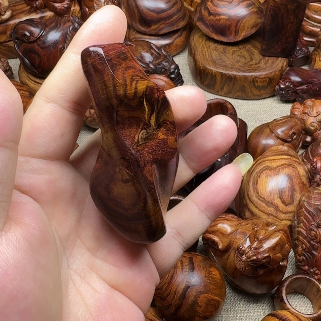 J***c黄花梨/降香黄檀我