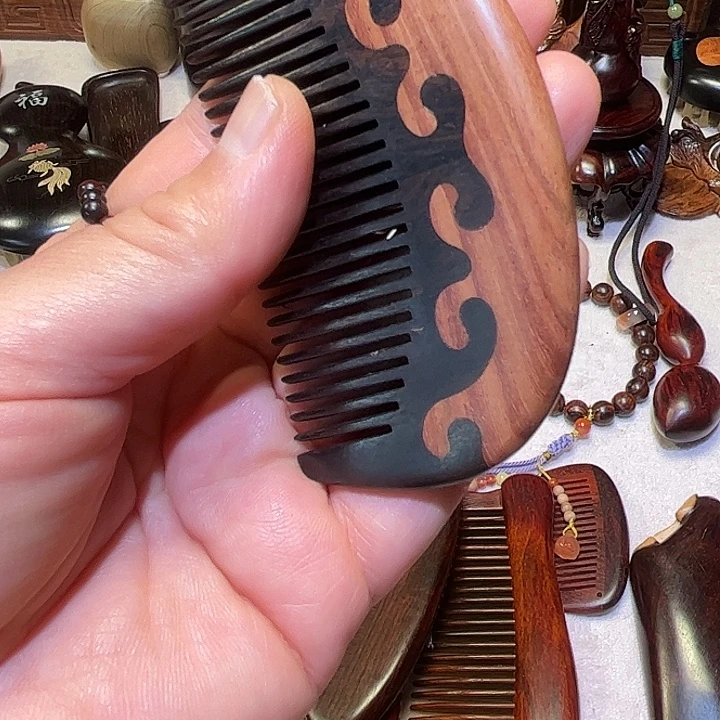 多***听小叶紫檀红木小梳子