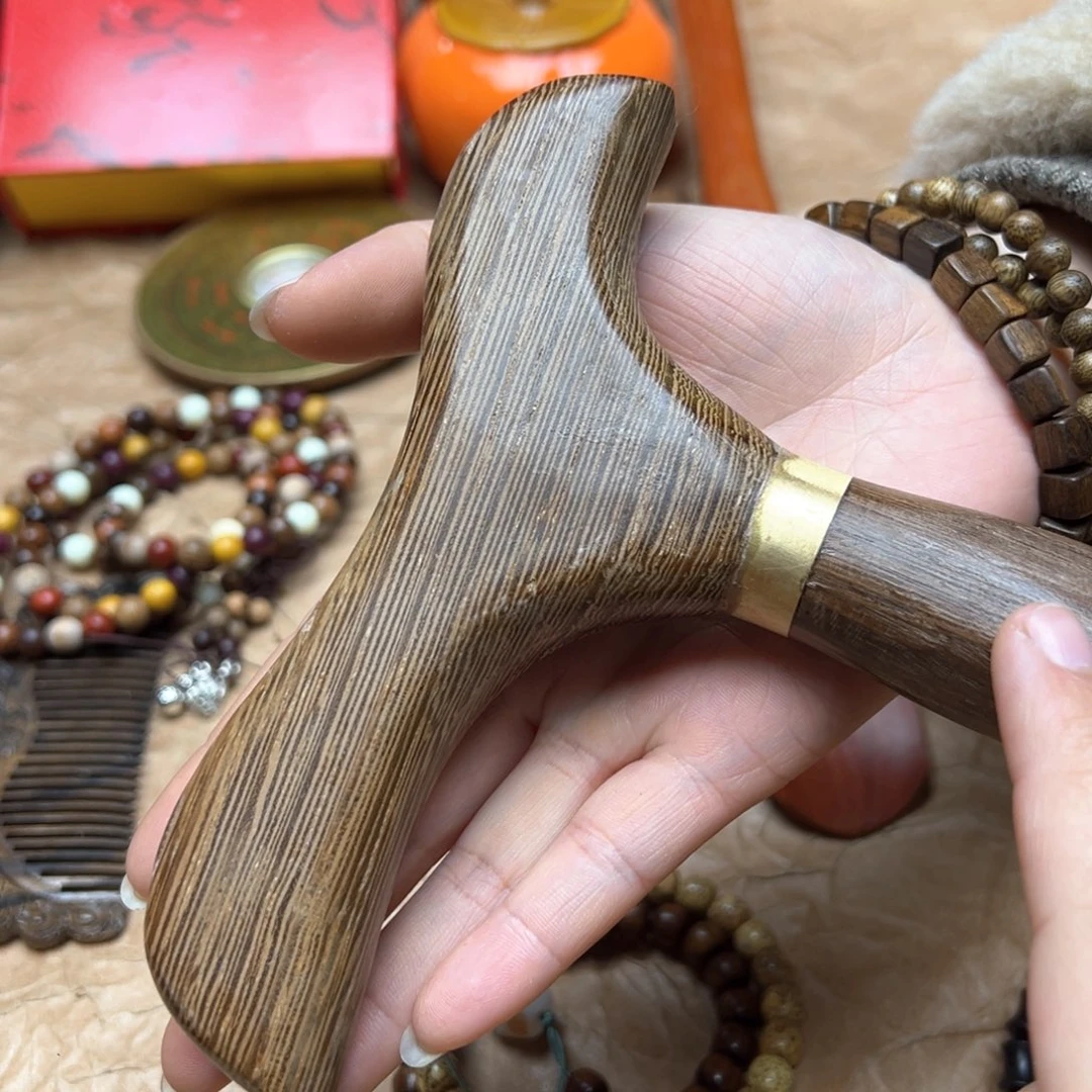 大叶紫檀（黑酸枝木类）