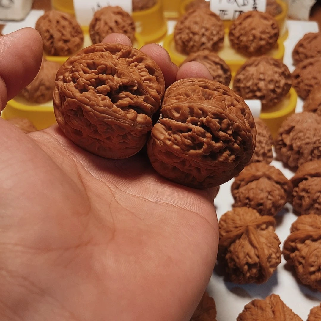 把件文玩核桃p**a粗筋