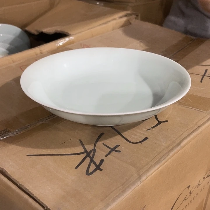 瓷片青瓷八英寸深盘六个，微瑕包邮