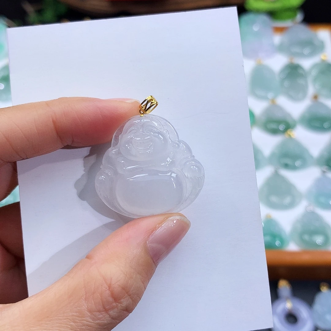 翡翠18K金镶嵌颈饰翡翠吊坠