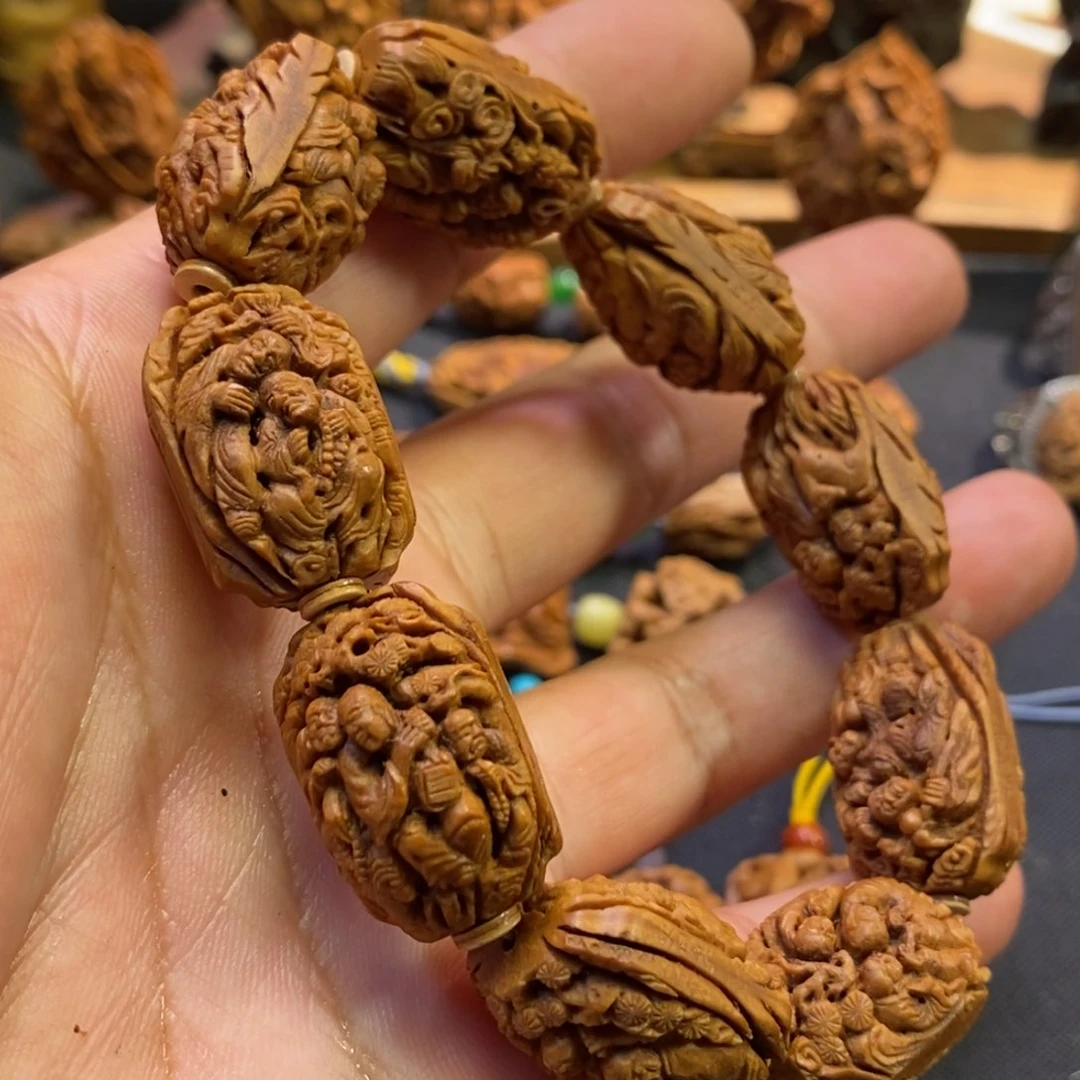 潍坊核雕桃核雕刻罗汉相