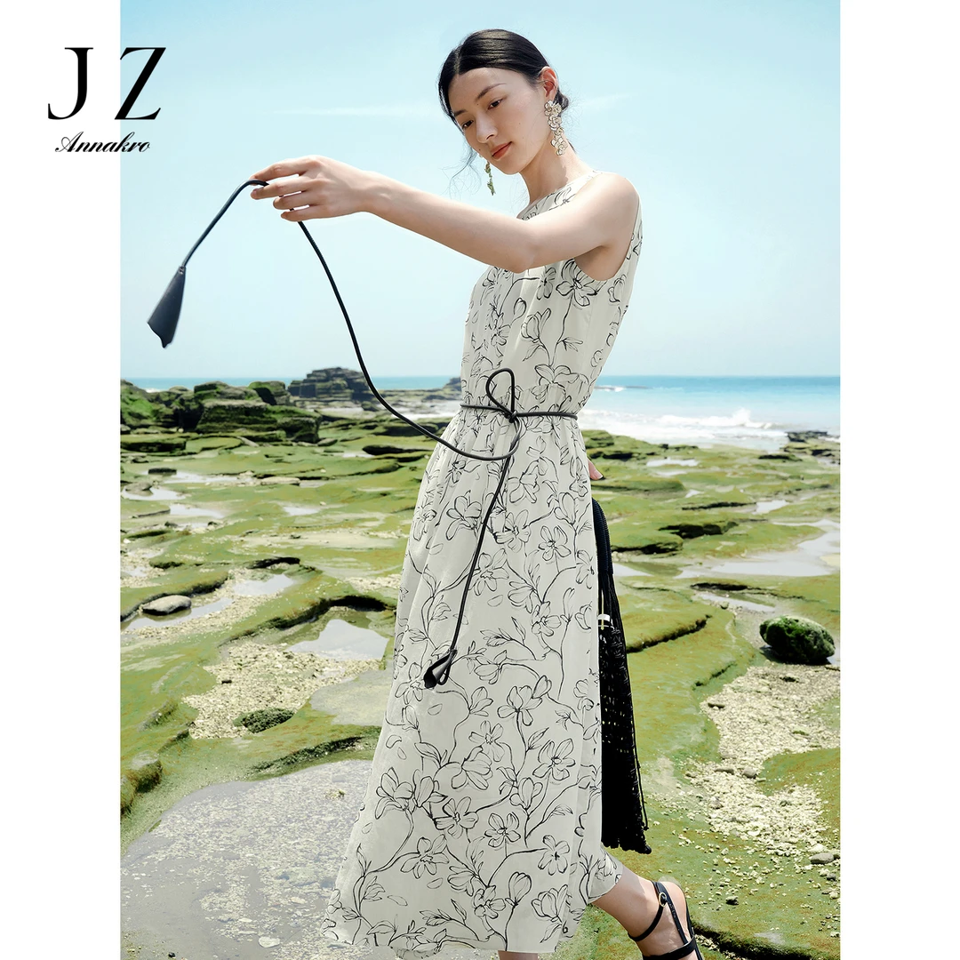 玖姿安娜蔻通勤手绘印花莱赛尔无袖收腰连衣裙女2025夏