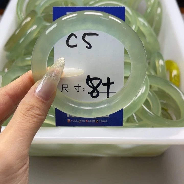 岫玉手镯未镶嵌手镯