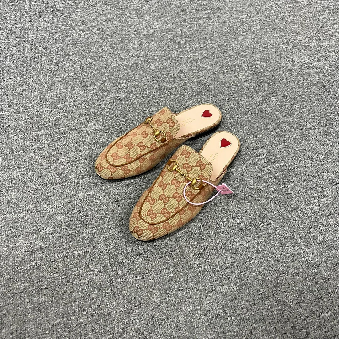 99新 AMIPARIS gucci老花拖鞋38码