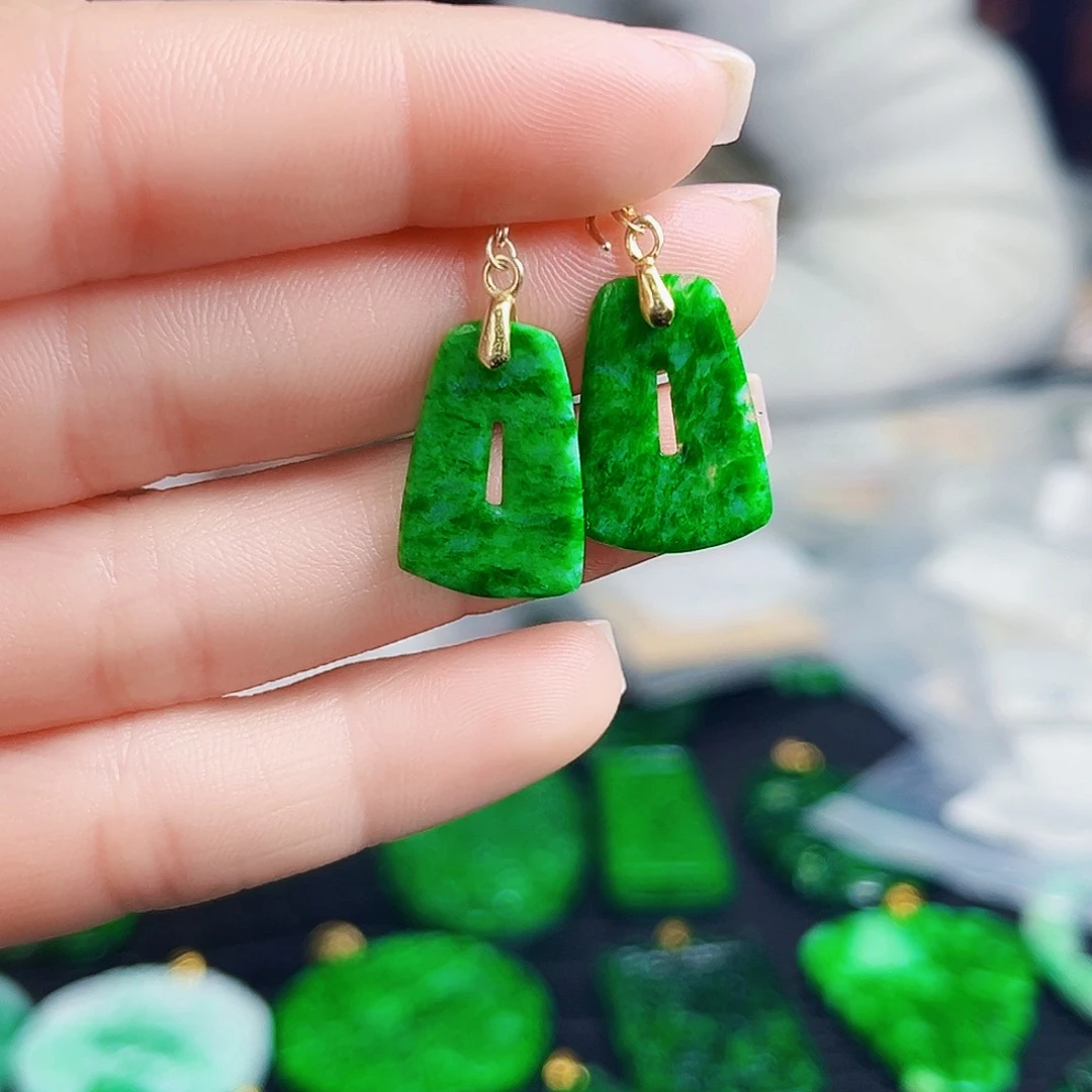 颈饰银S925镶嵌翡翠多样性