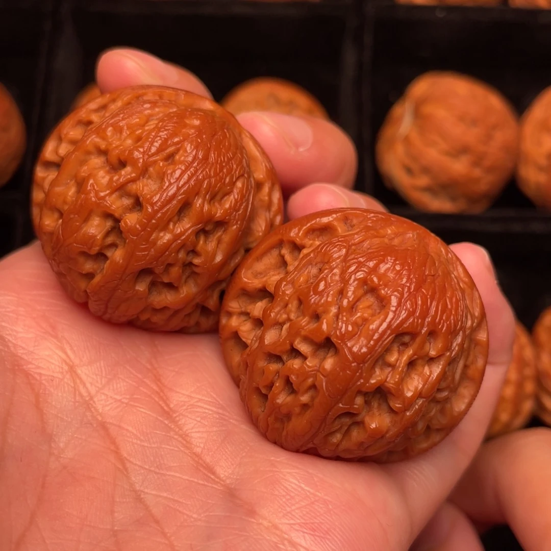 文玩核桃吊坠秦岭野生文玩核桃