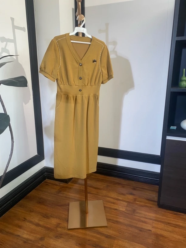 [H2602卡其连衣裙]夏季纯色蕾丝女士时尚气约潮拼接裙子春秋